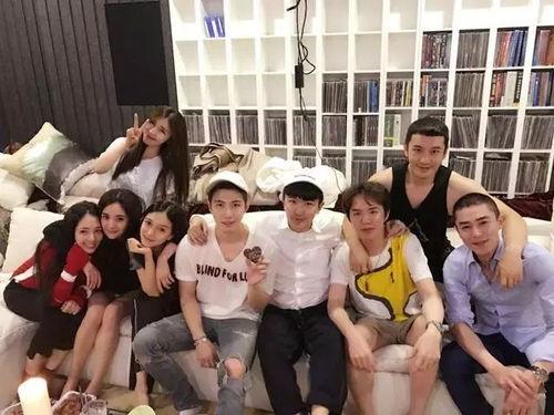 娱乐圈的吃瓜闺蜜组cp