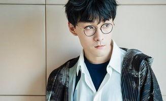 娱乐圈吃瓜群龚俊,娱乐圈吃瓜群中的焦点人物
